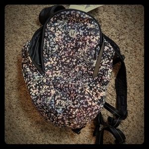 Nwt fast and free back pack